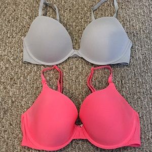 2 Victoria's Secret bras 34D bundle